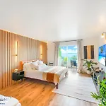 Sunset Bay Studio North Bay Village Getaway