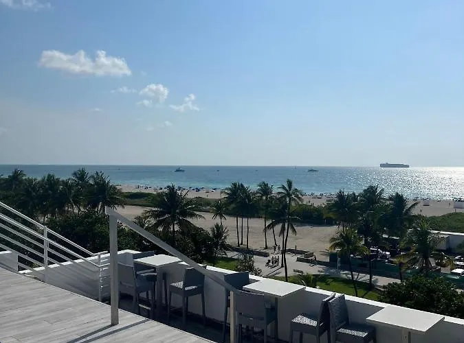 Suites At The Strand On Ocean Drive