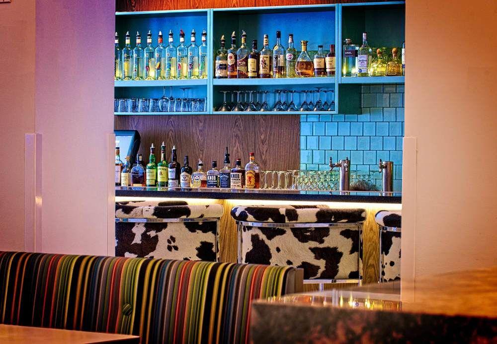 Cadillac & Beach Club, Autograph Collection Hotel 4*