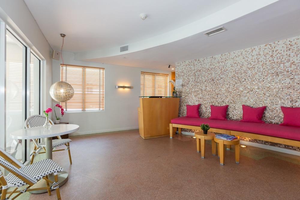 Hotel St Augustine Miami Beach