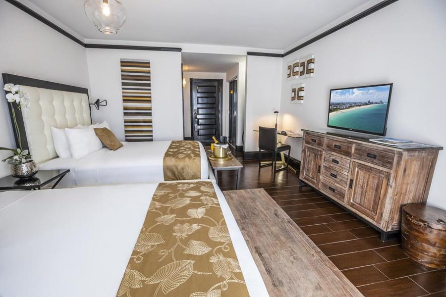 Hotel Croydon Miami Beach