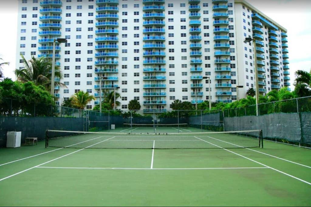 Apartment Beautiful Steps Away From The