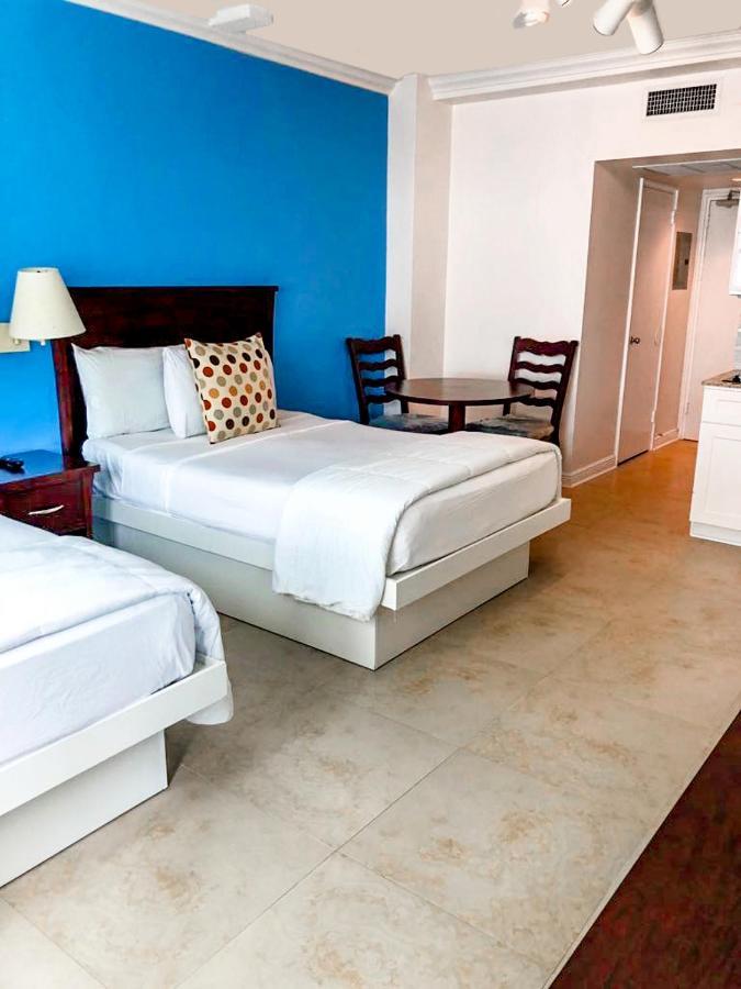 Miami Beachfront With Pool Wifi & Cheap Parking *