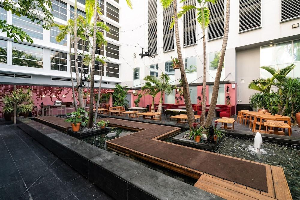 Hotel South Beach 4*