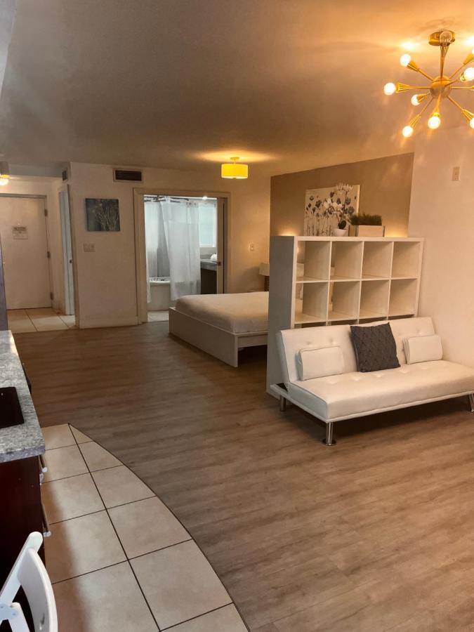 Suites At The On Ocean Drive 3*