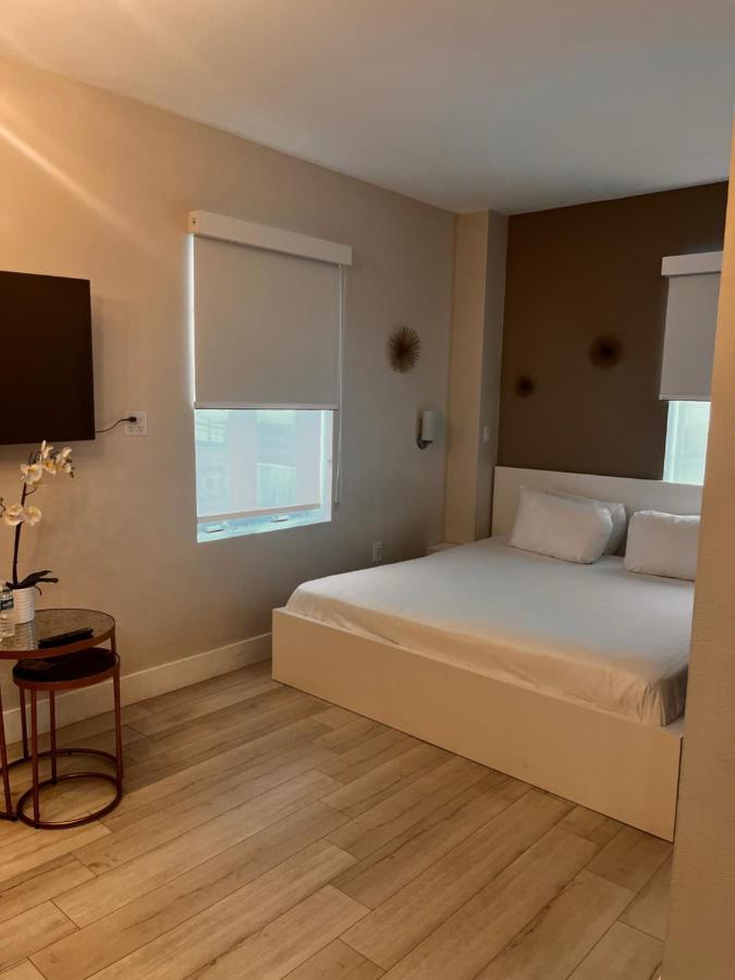 Suites At The On Ocean Drive Hotel 3*