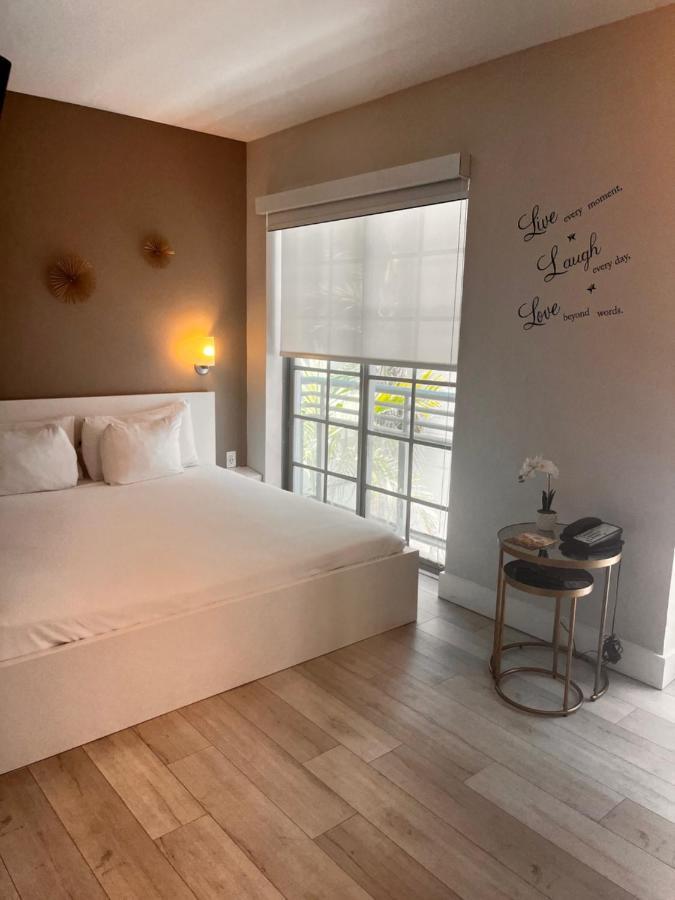 Suites At The On Ocean Drive 3* Miami Beach
