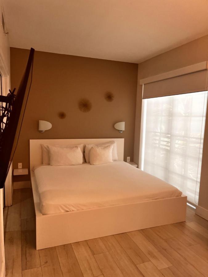 Hotel Suites At The On Ocean Drive 3*