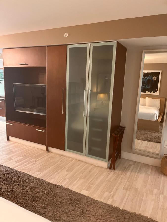 Suites At The On Ocean Drive Hotel 3*