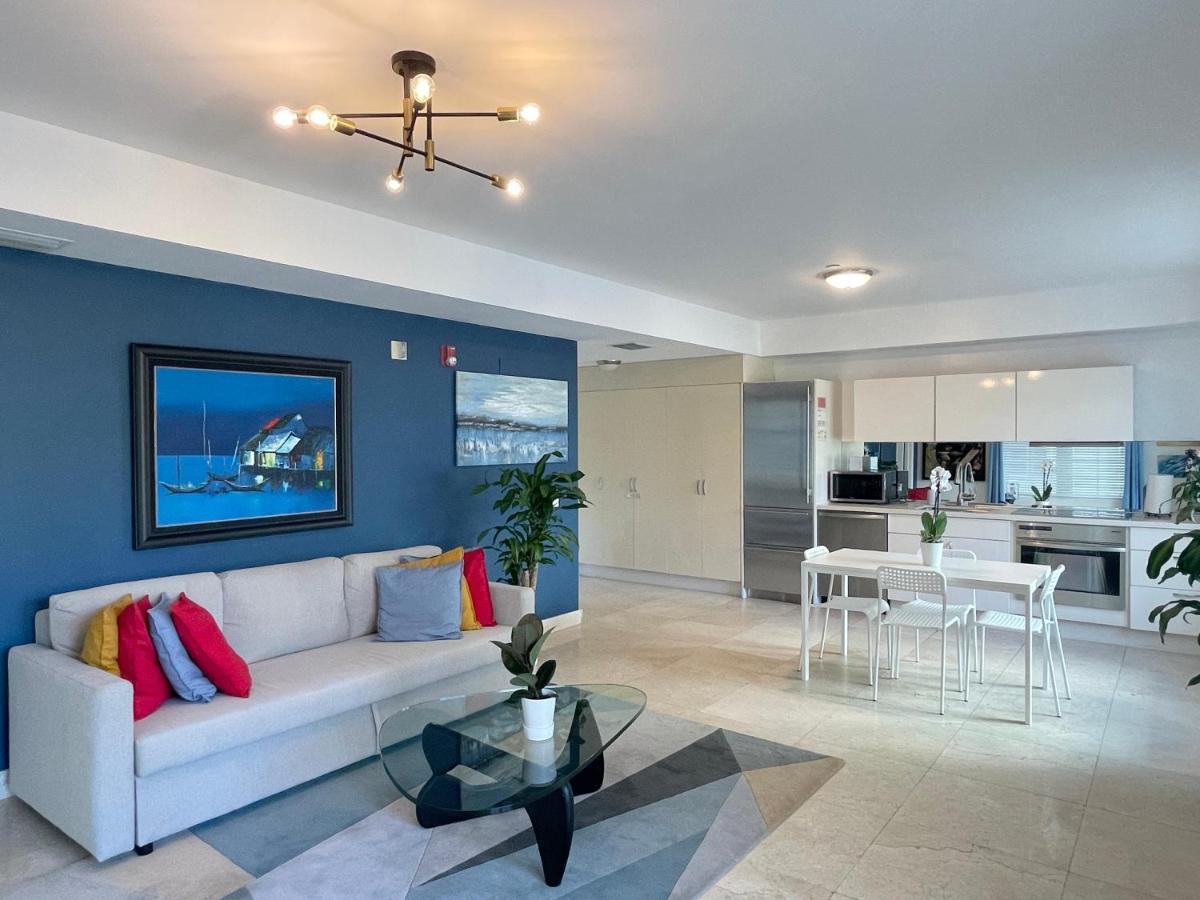 Beachfront In Carlyle On Ocean Drive *