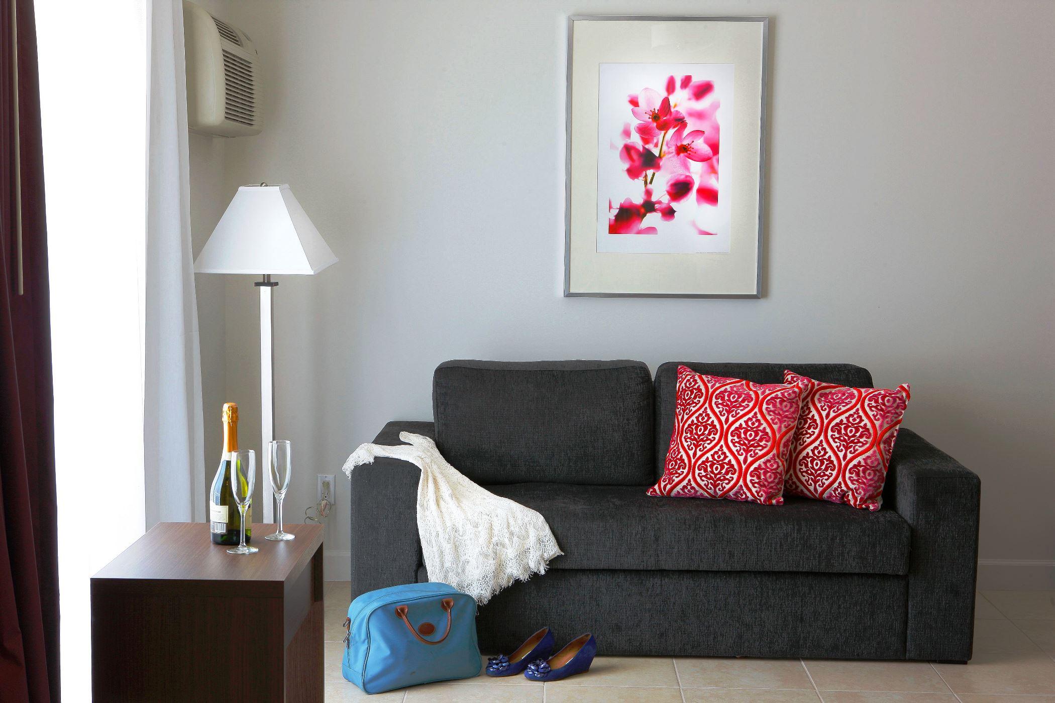 Collins Hotel 3*