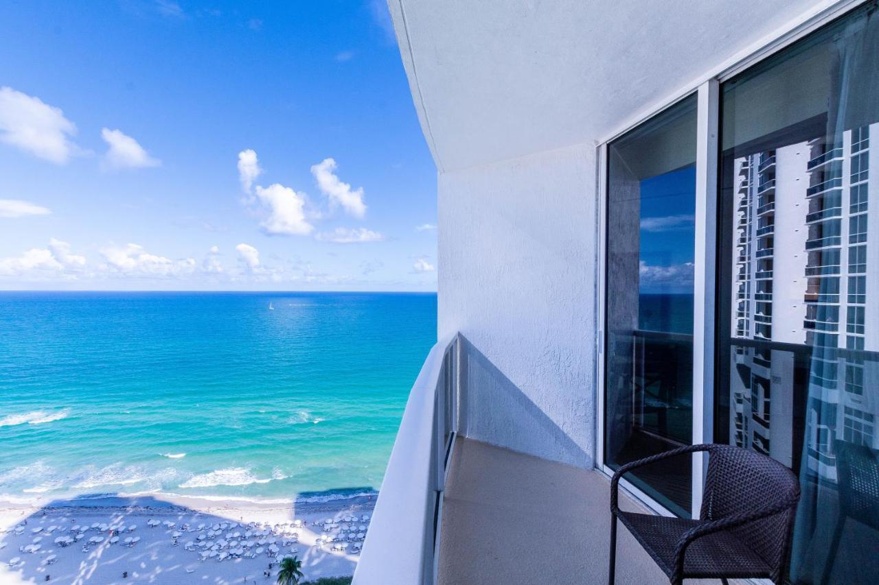 Apartment Trump Intl 2 Bedroom 1600 Sf Ocean And Bay View With Terrace *