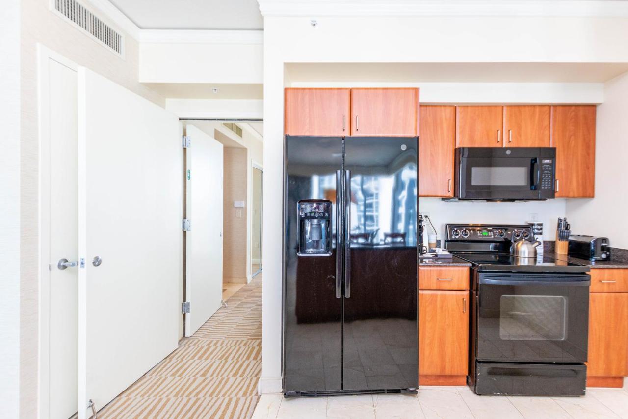 Trump Intl 2 Bedroom 1600 Sf Ocean And Bay View With Terrace Miami Beach