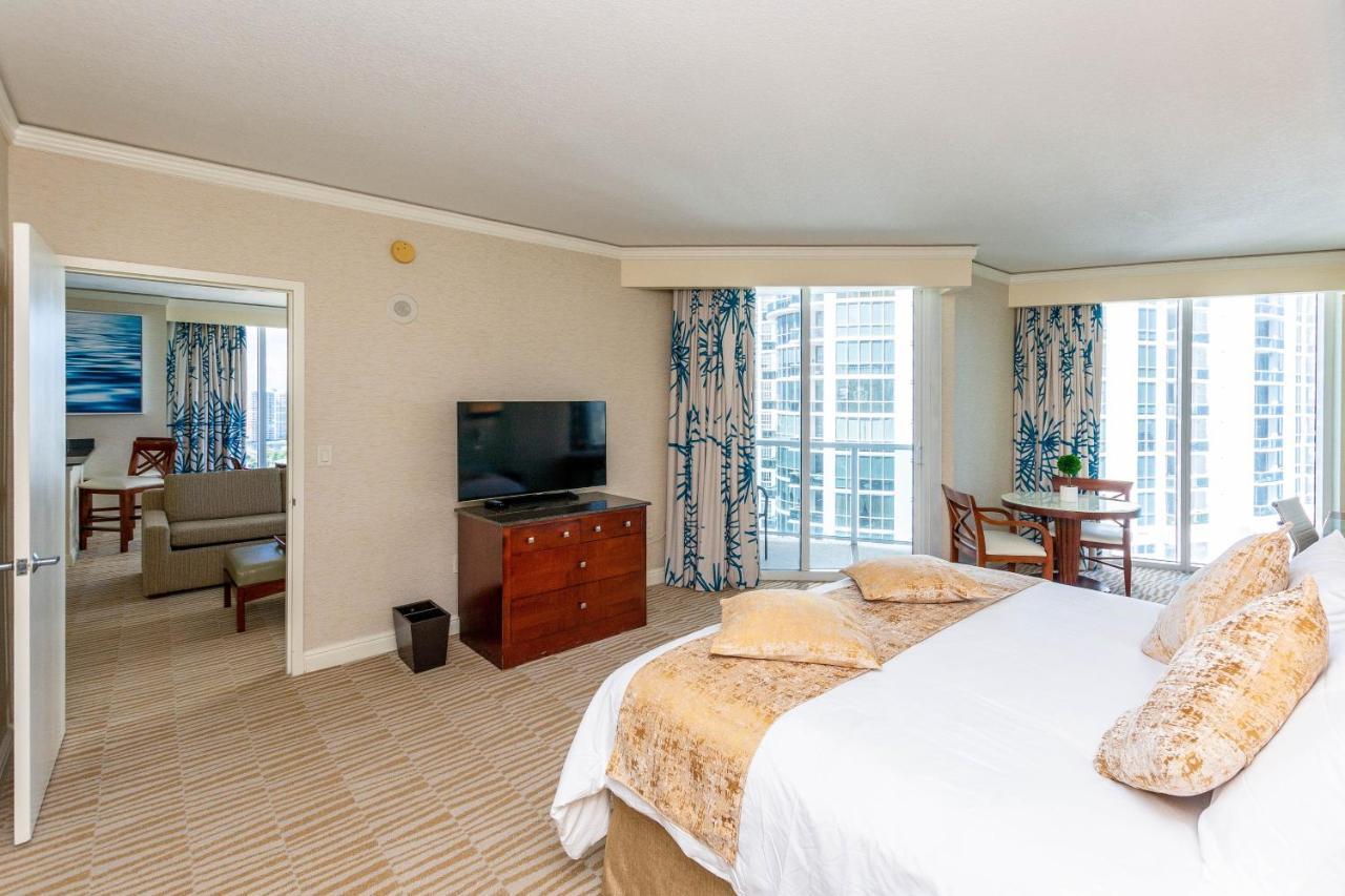 Apartment Trump Intl 2 Bedroom 1600 Sf Ocean And Bay View With Terrace *