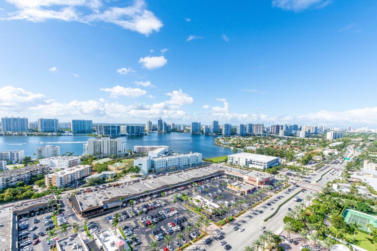 Apartment Trump Intl 2 Bedroom 1600 Sf Ocean And Bay View With Terrace *