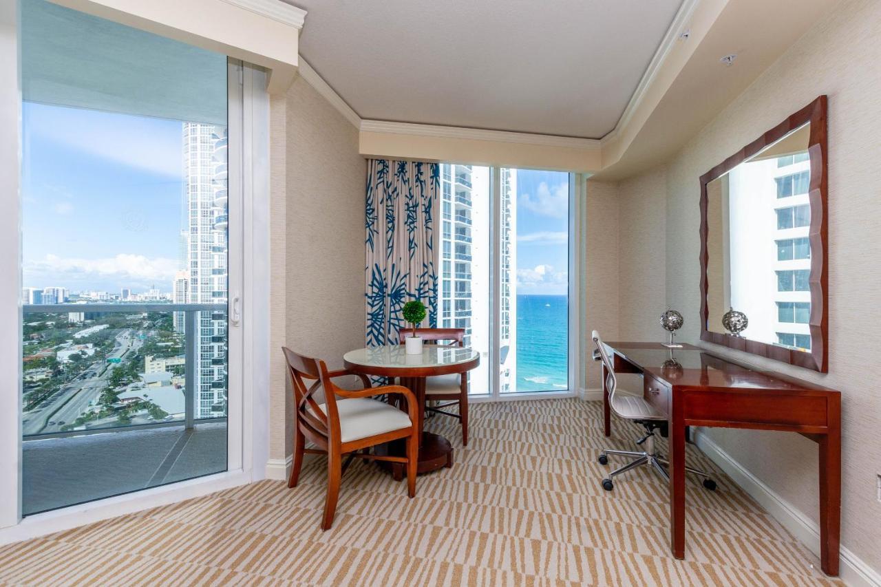Trump Intl 2 Bedroom 1600 Sf Ocean And Bay View With Terrace * Miami Beach