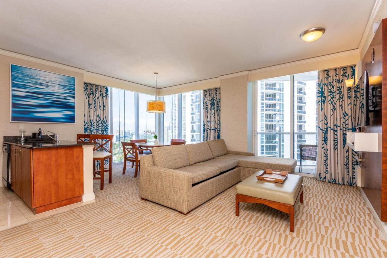 Trump Intl 2 Bedroom 1600 Sf Ocean And Bay View With Terrace Miami Beach