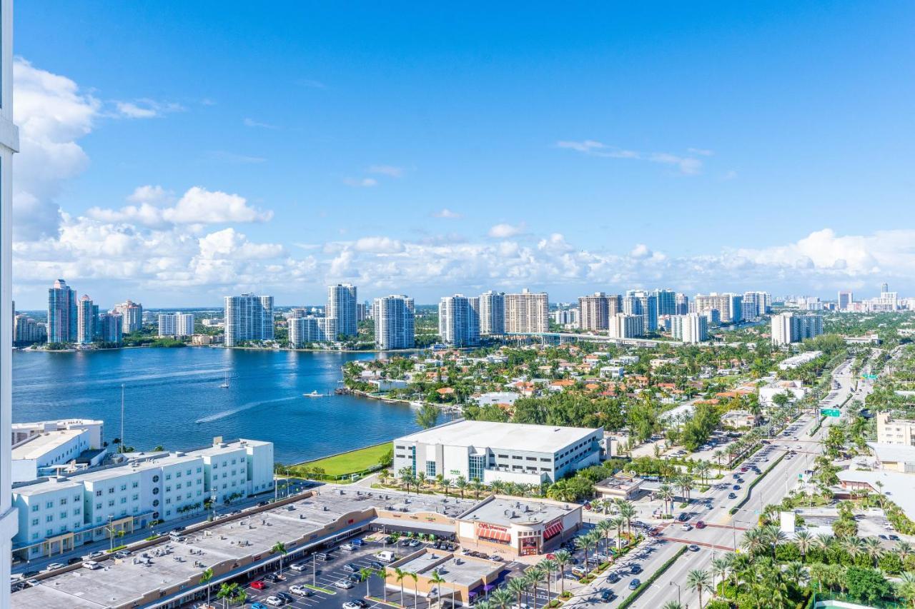 Trump Intl 2 Bedroom 1600 Sf Ocean And Bay View With Terrace * Miami Beach