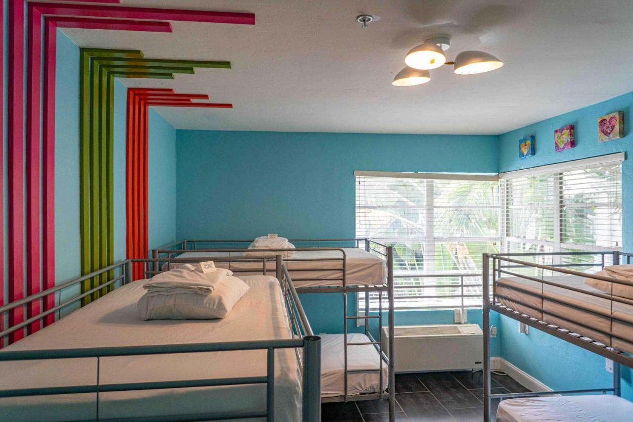 Hostel Beds N' Drinks Miami Beach