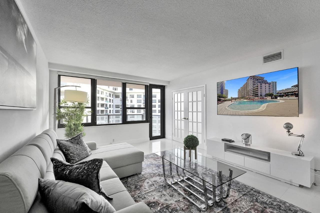 Cozy Beachfront 2 Bdr & 2 Ba Miami