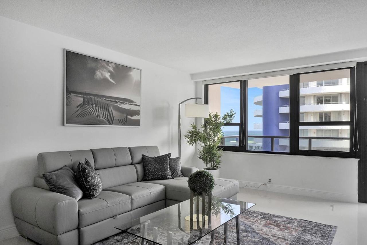 Cozy Beachfront 2 Bdr & 2 Ba Miami Miami Beach