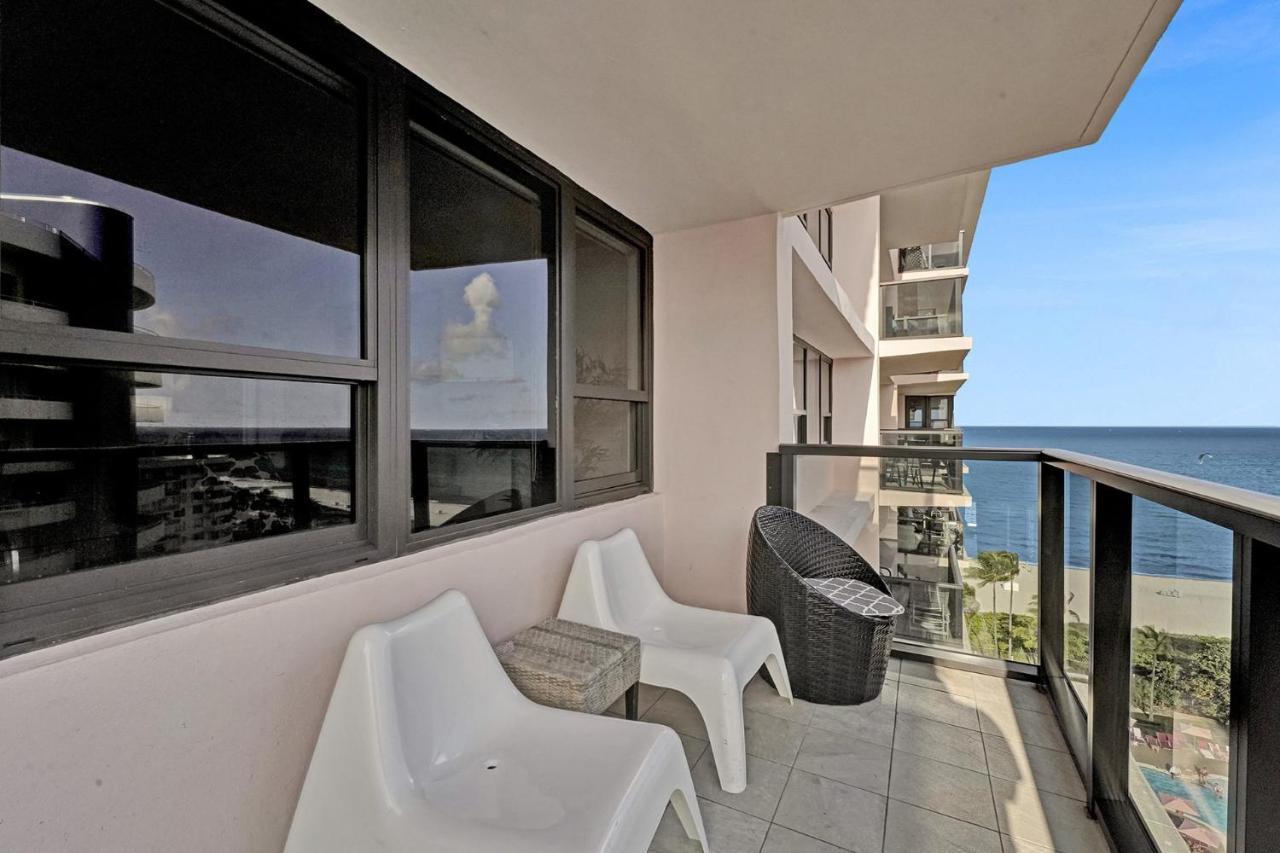 Cozy Beachfront 2 Bdr & 2 Ba Miami Apartment