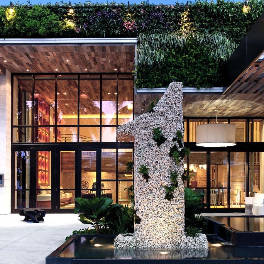 Luxury - Miami Beach