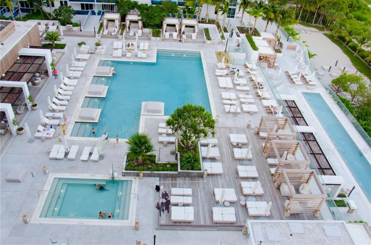 Luxury - Miami Beach