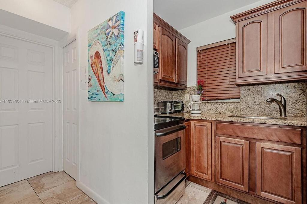 Apartment Cute, Cozy Walk To The Beach! *