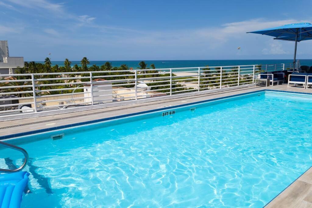 Rooftop-pool On Ocean Dr C505 * Miami Beach