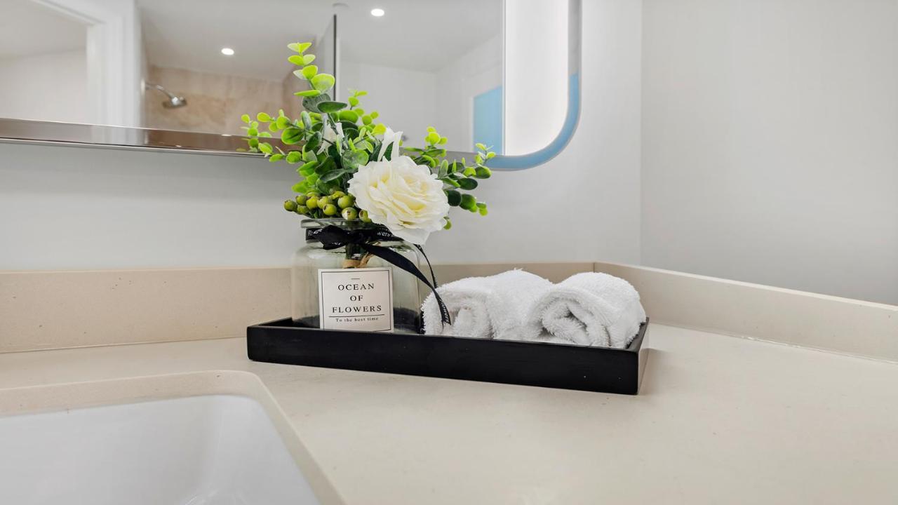 Apartment Fontainebleau Ocean View Private -90103 Miami Beach