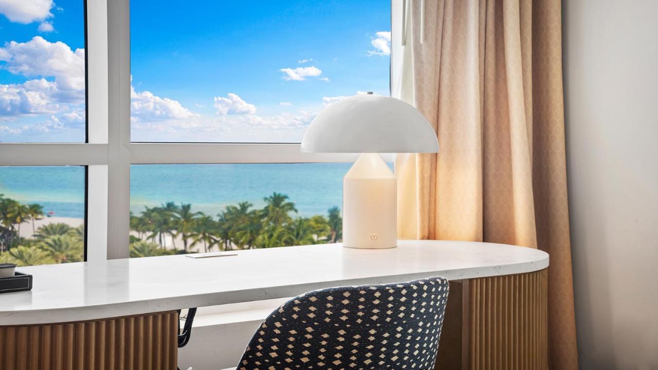 Fontainebleau Ocean View Private -90103