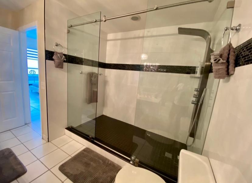 Large Beautiful Penthouse Ocean Front With Access And Free Parking In Miami Apartment Miami Beach