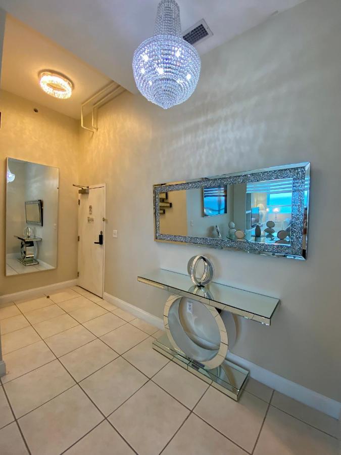 Large Beautiful Penthouse Ocean Front With Access And Free Parking In Miami Apartment *
