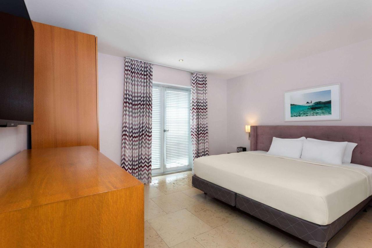 The Astor By Luxurban, Trademark Collection By Wyndham 4* Miami Beach
