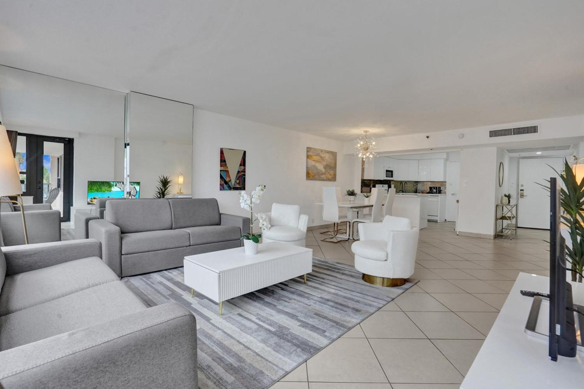 W Service 601 Apartment Miami Beach