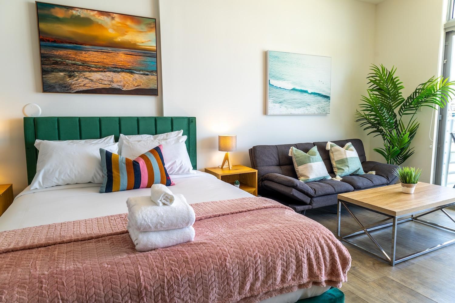 With Rooftop-pool And Bar On Ocean Dr Apartment Miami Beach