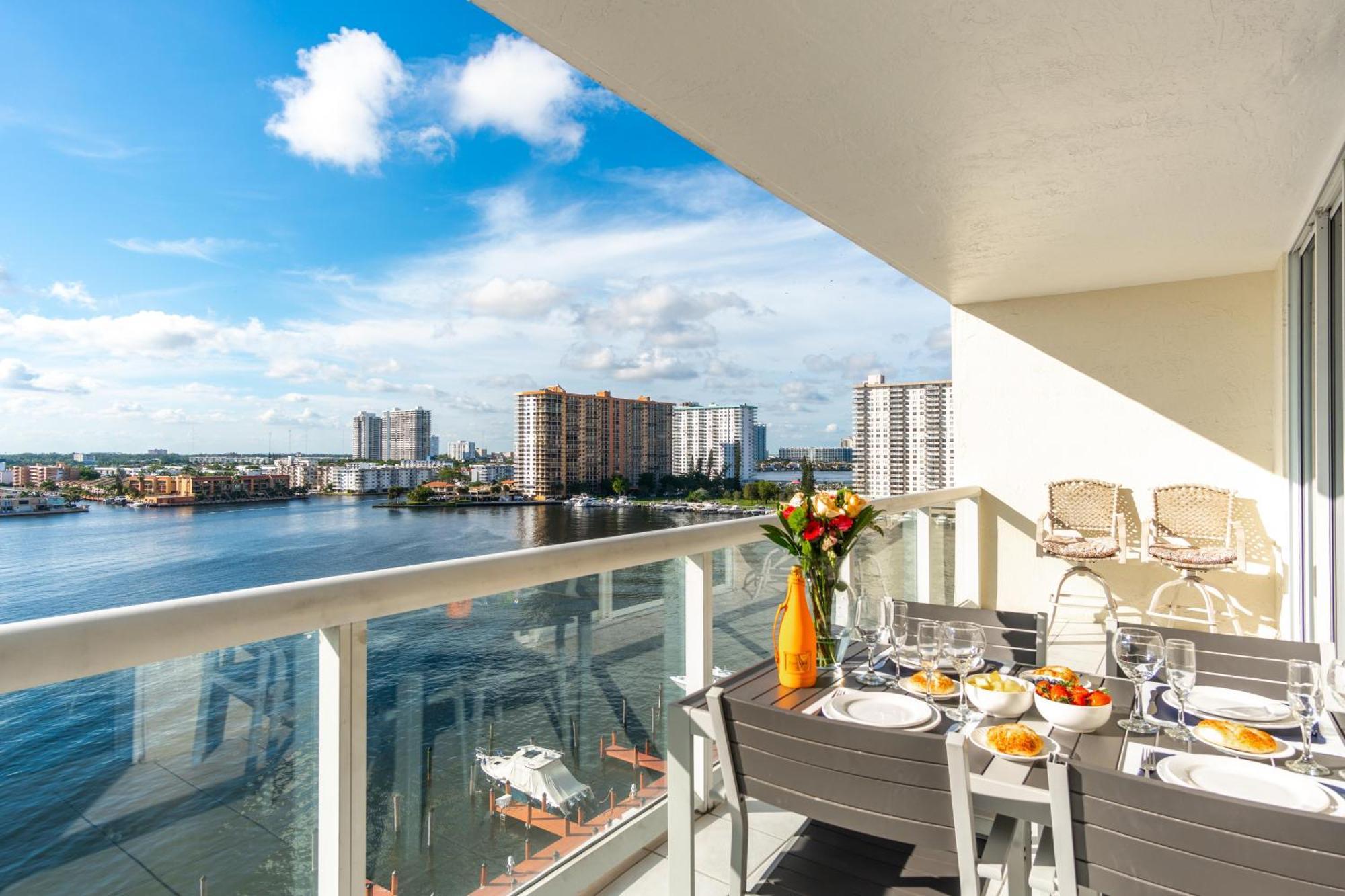 Golden Bay 103 Apartment