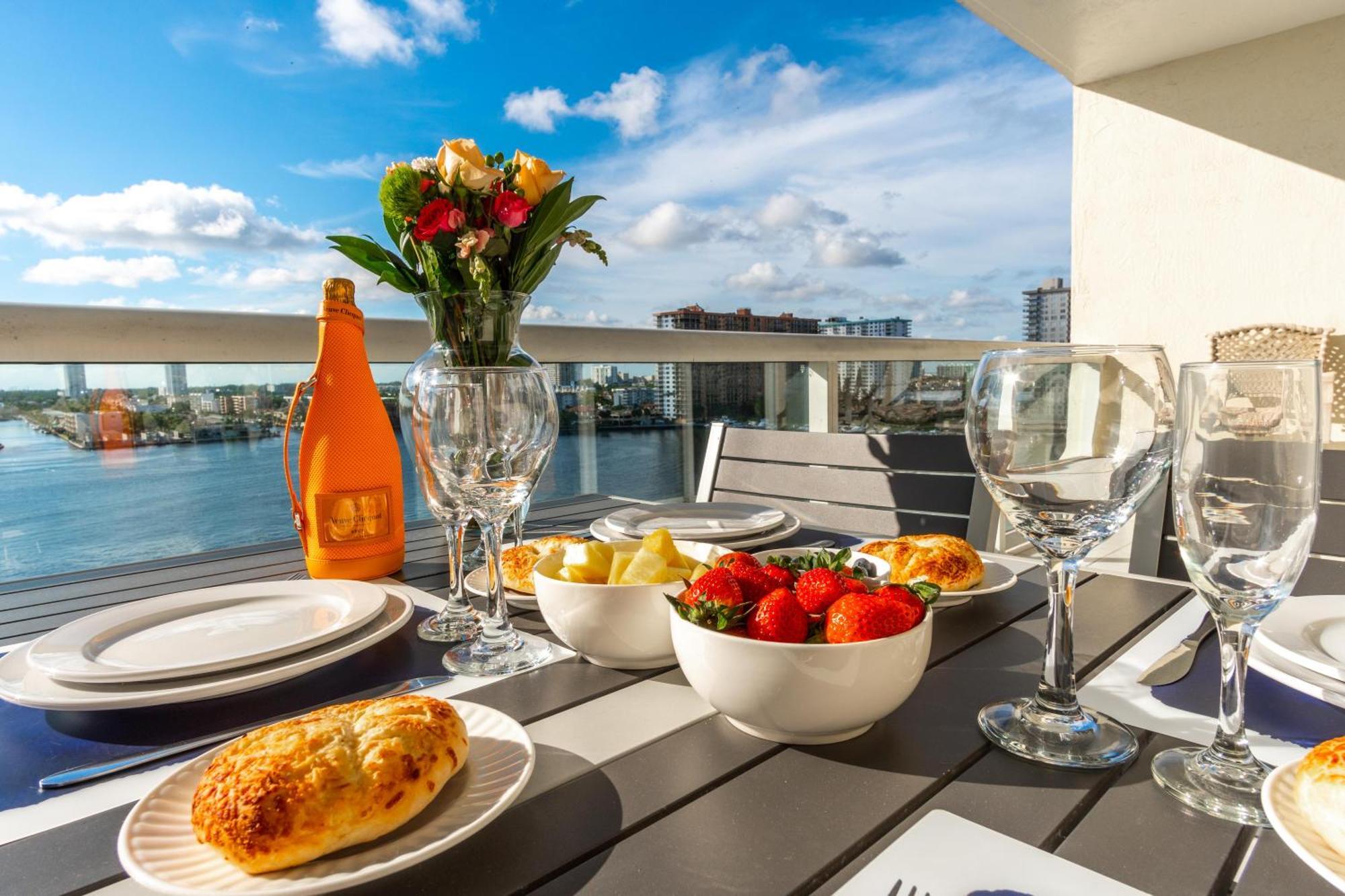 Apartment Golden Bay 103