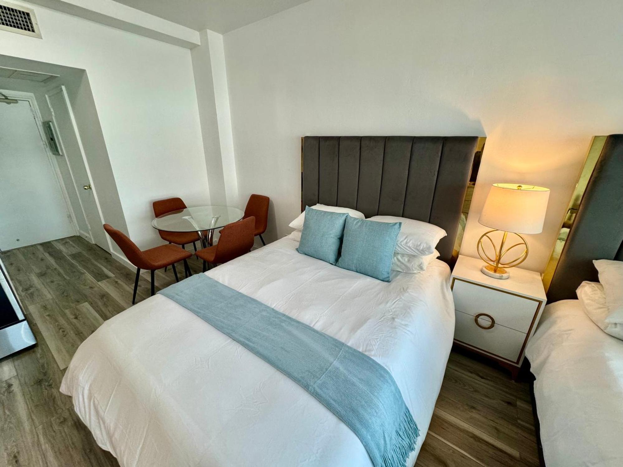 Directly On The With Pool & Parking *