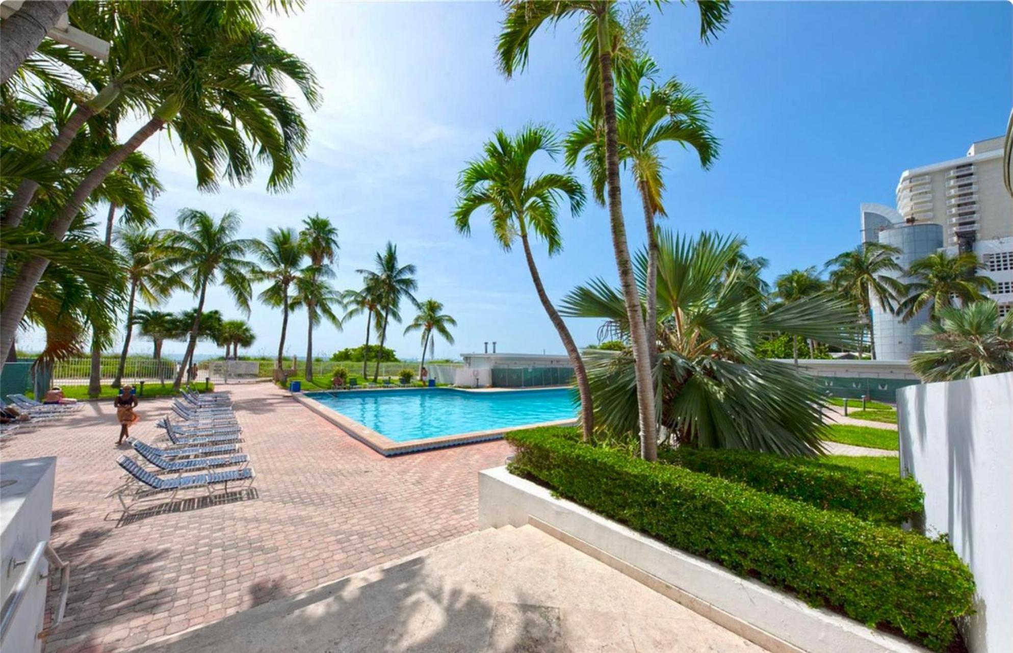 Directly On The With Pool & Parking *
