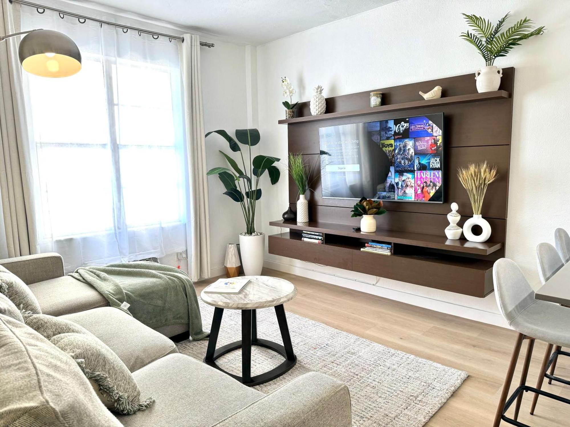 High-end Apartment, Across The