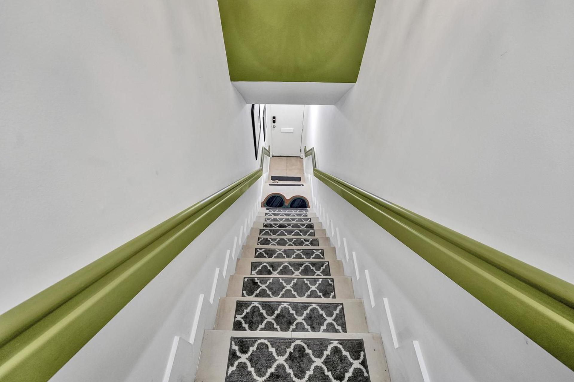 Sobe Monarch 2bedroom 2 Bath Modern Apt- Walk To Ocean Drive