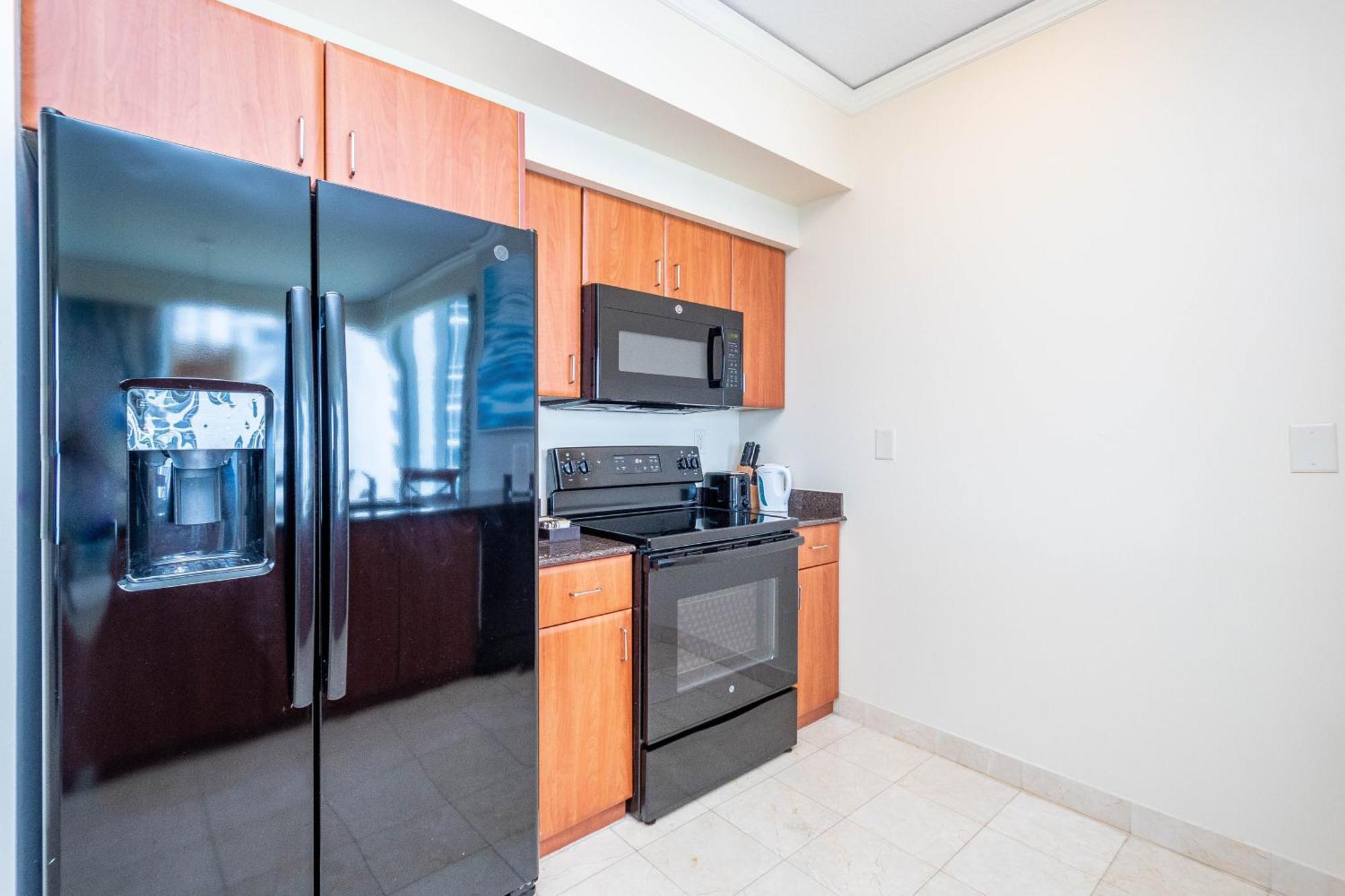 Luxury Trump International Ocean View 1100sf 1 Bd