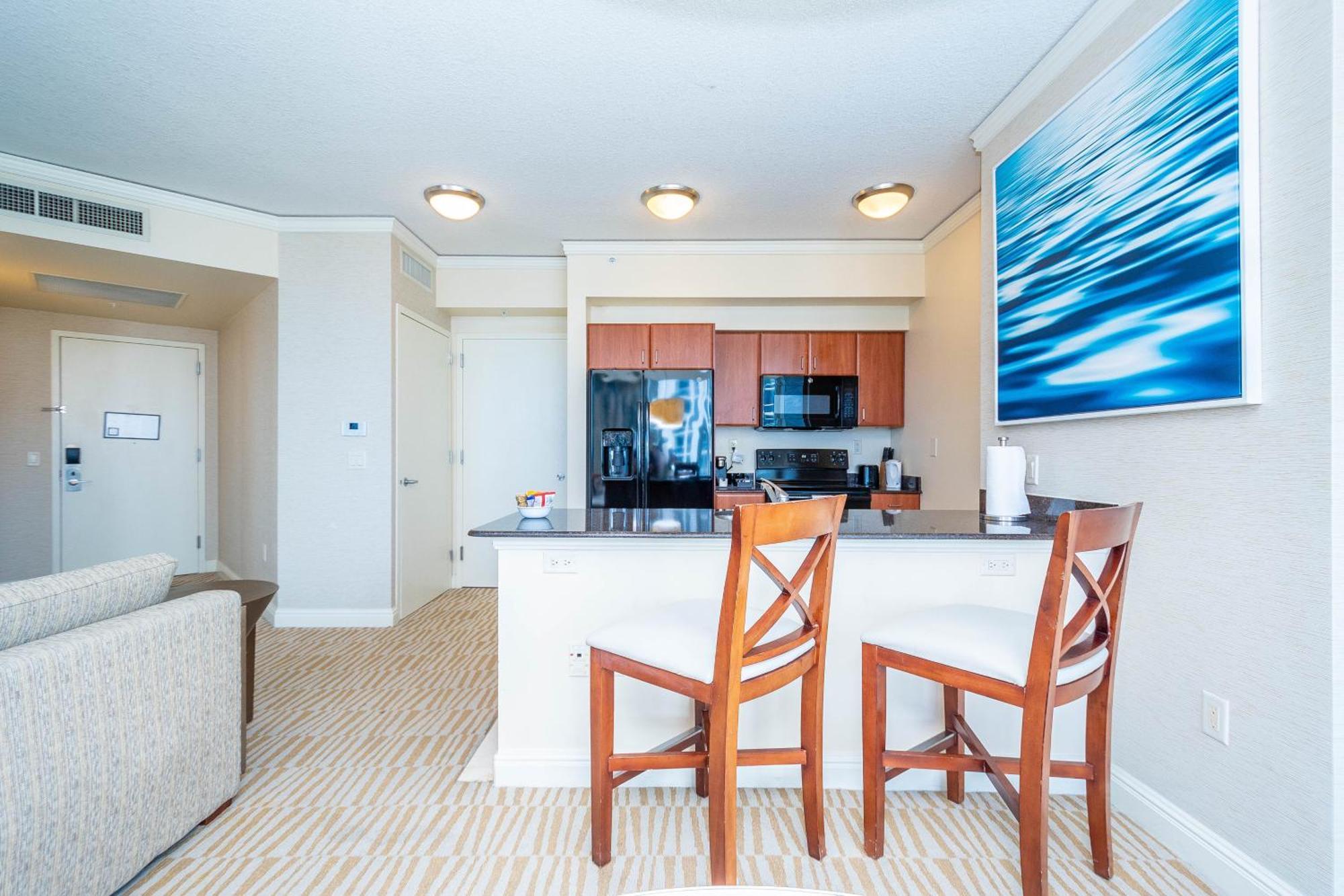 Luxury Trump International Ocean View 1100sf 1 Bd Miami Beach