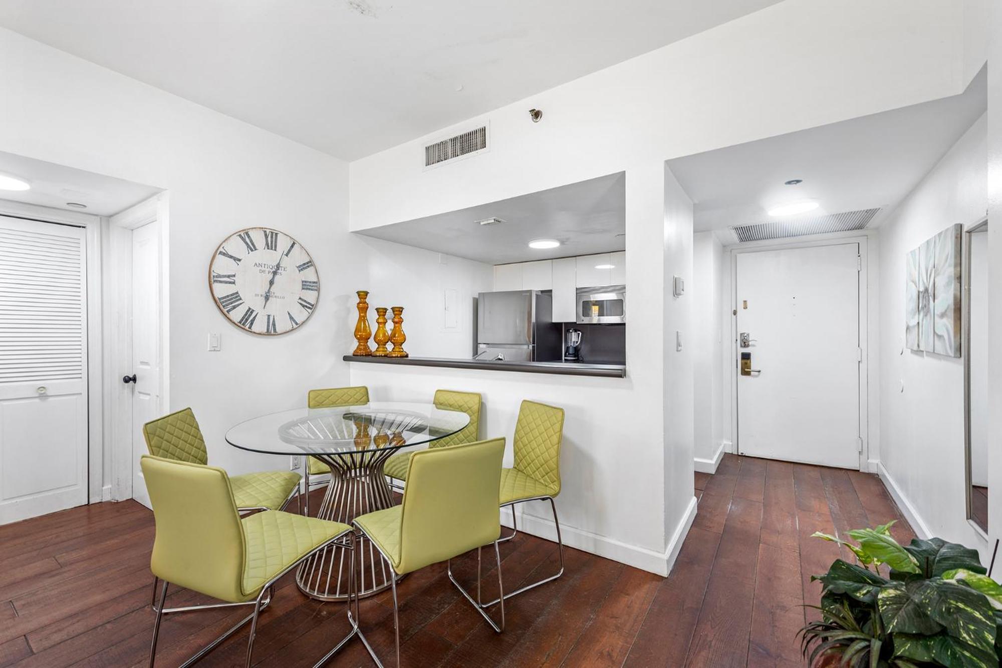 Apartment South In Ocean Drive Miami Beach