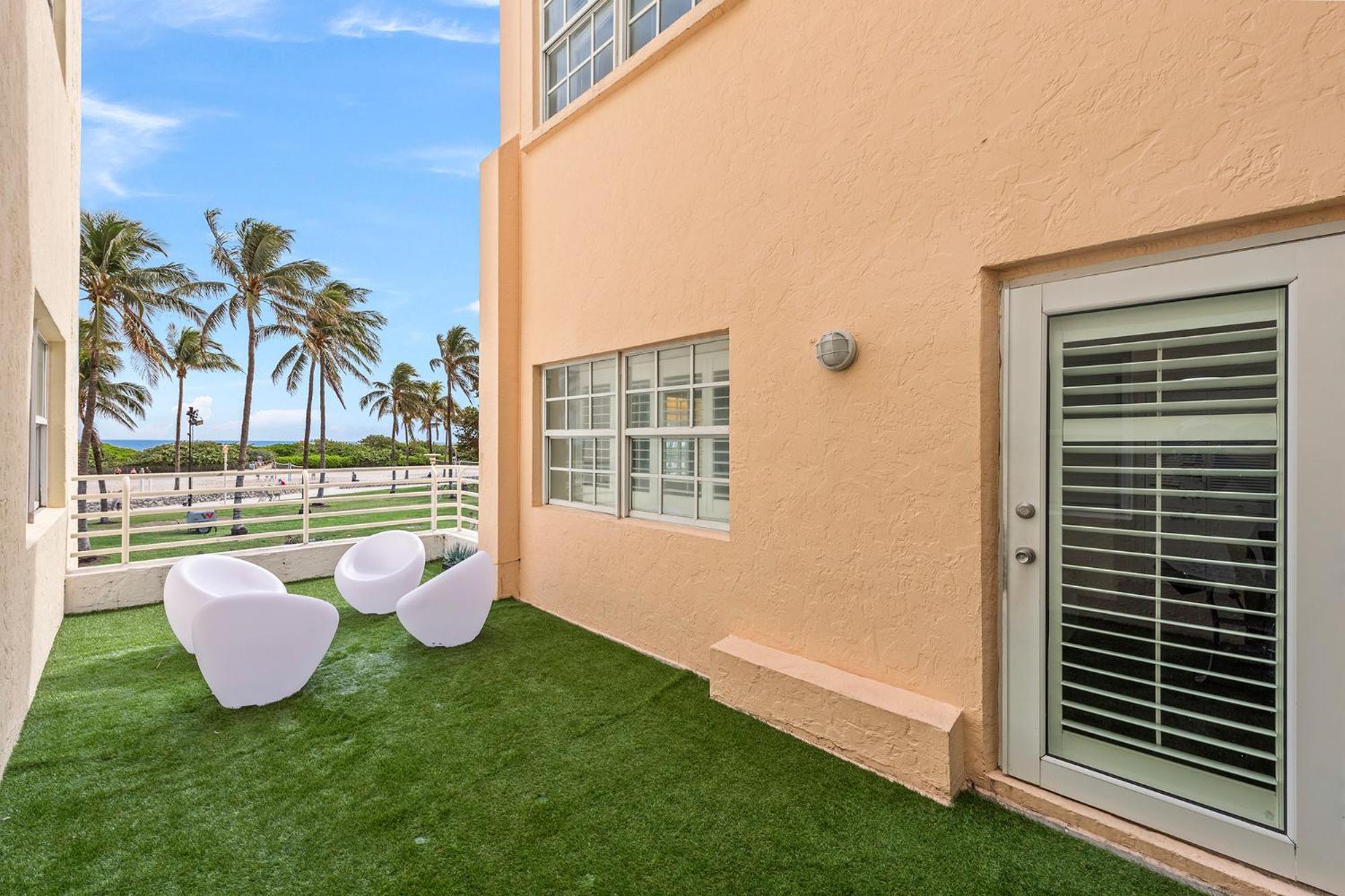 South In Ocean Drive * Miami Beach