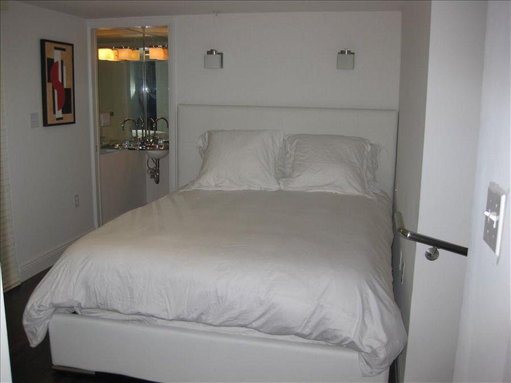 The At Cafe Milano By South Vacation Hotel Miami Beach