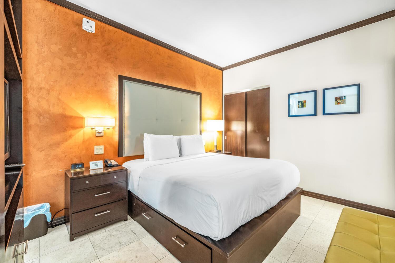 Large On Ocean Drive With Direct Access To The *