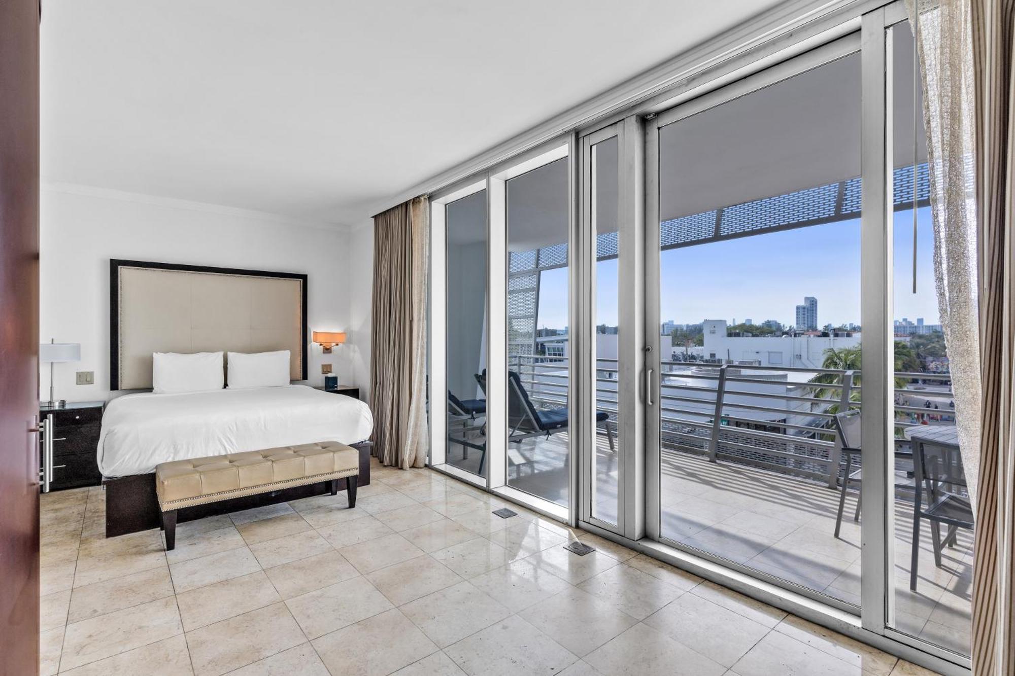 Apartment Large On Ocean Drive With Direct Access To The